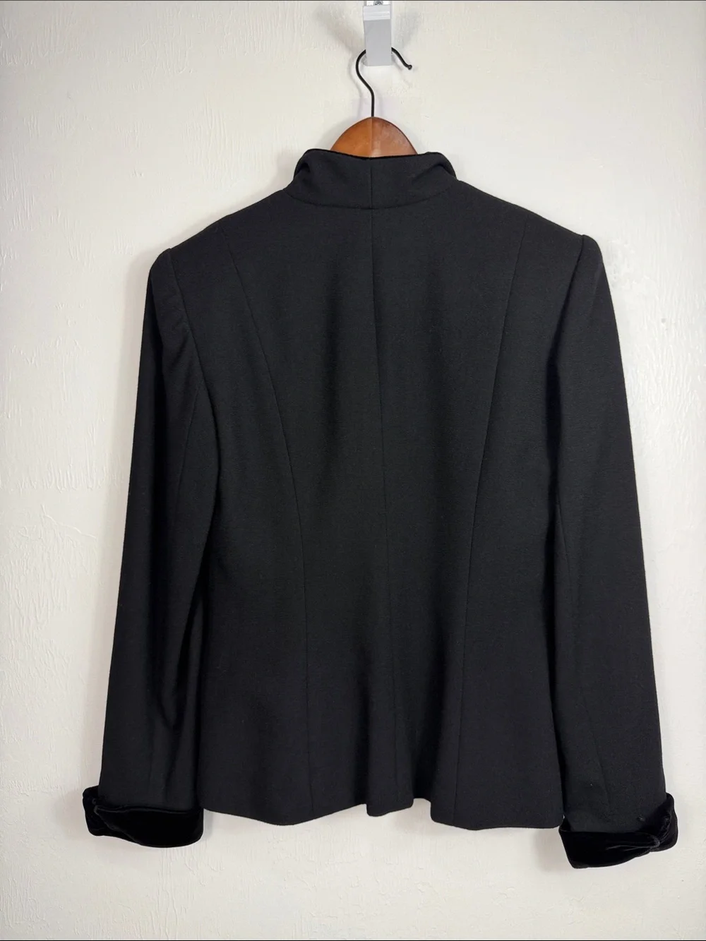 Laura Madrigano Wool Skirt Suit Black Velvet Trim Career Office Set Size 8 Vinta